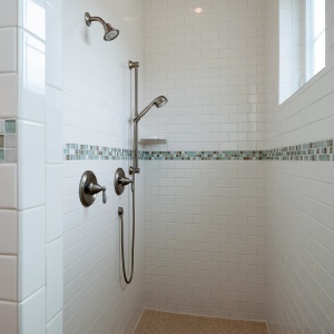07082016-J2-Homes-Highland-Bathroom-Shower